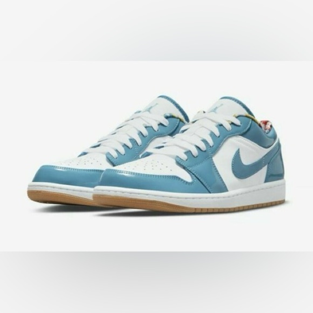 Jordan Sneakers Blue and White